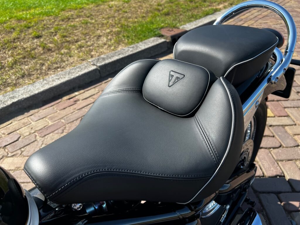Triumph Bonneville – 19