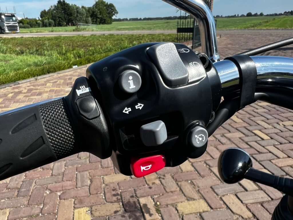 Triumph Bonneville – 21