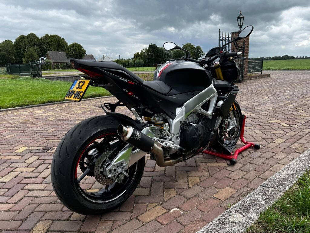 Aprilia Tuono V4 – 3