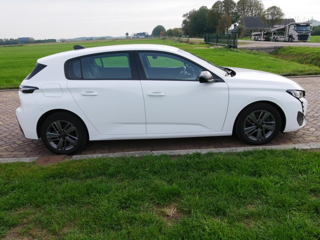 Peugeot 308 – 6