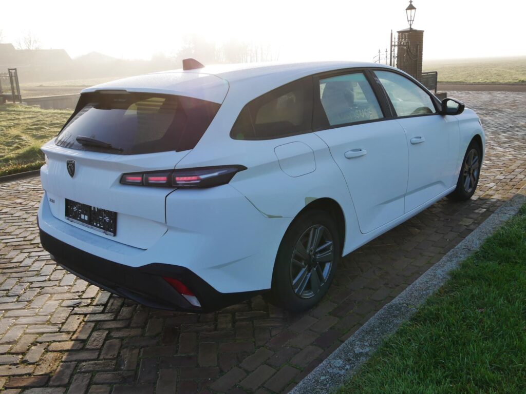 Peugeot 308 – 7