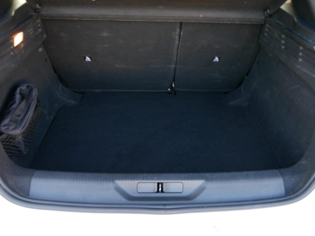 Peugeot 308 – 10