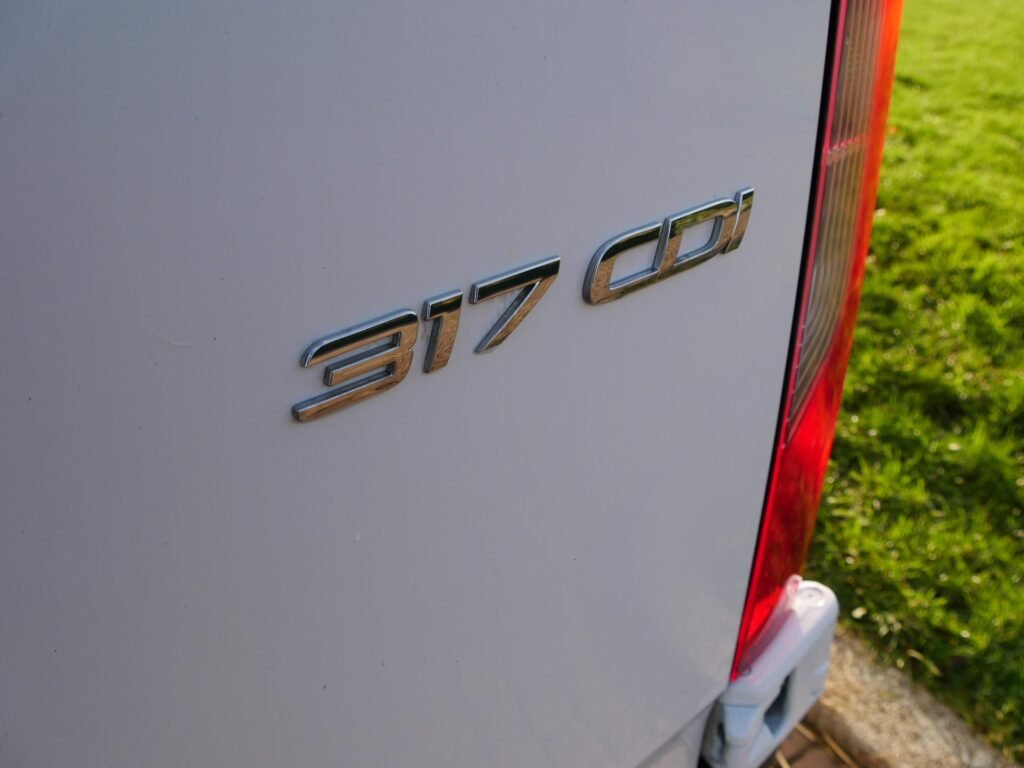 Mercedes-Benz Sprinter – 10