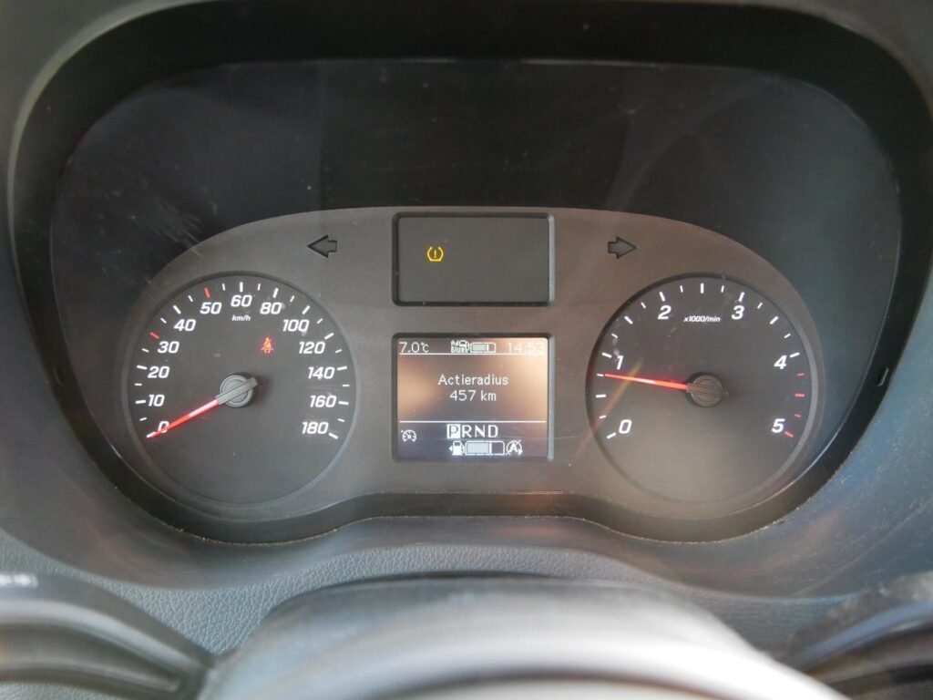 Mercedes-Benz Sprinter – 16