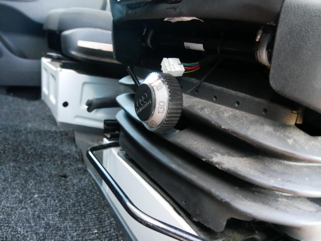 Mercedes-Benz Sprinter – 13