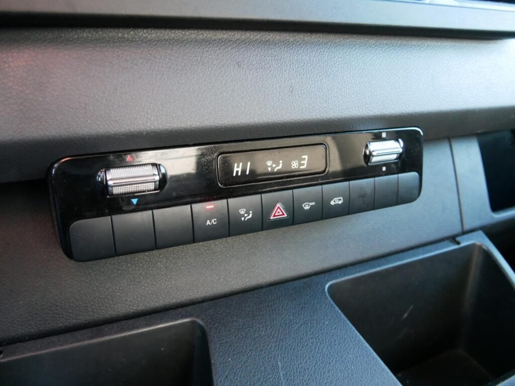 Mercedes-Benz Sprinter – 19