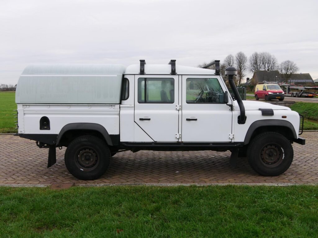 Land Rover Defender – 5