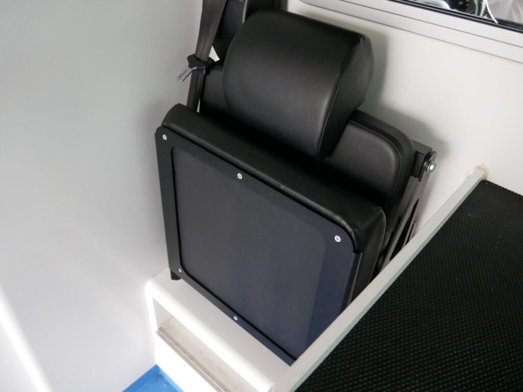 Mercedes-Benz Sprinter – 14