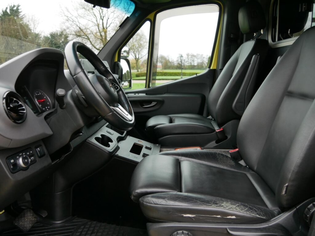 Mercedes-Benz Sprinter – 19