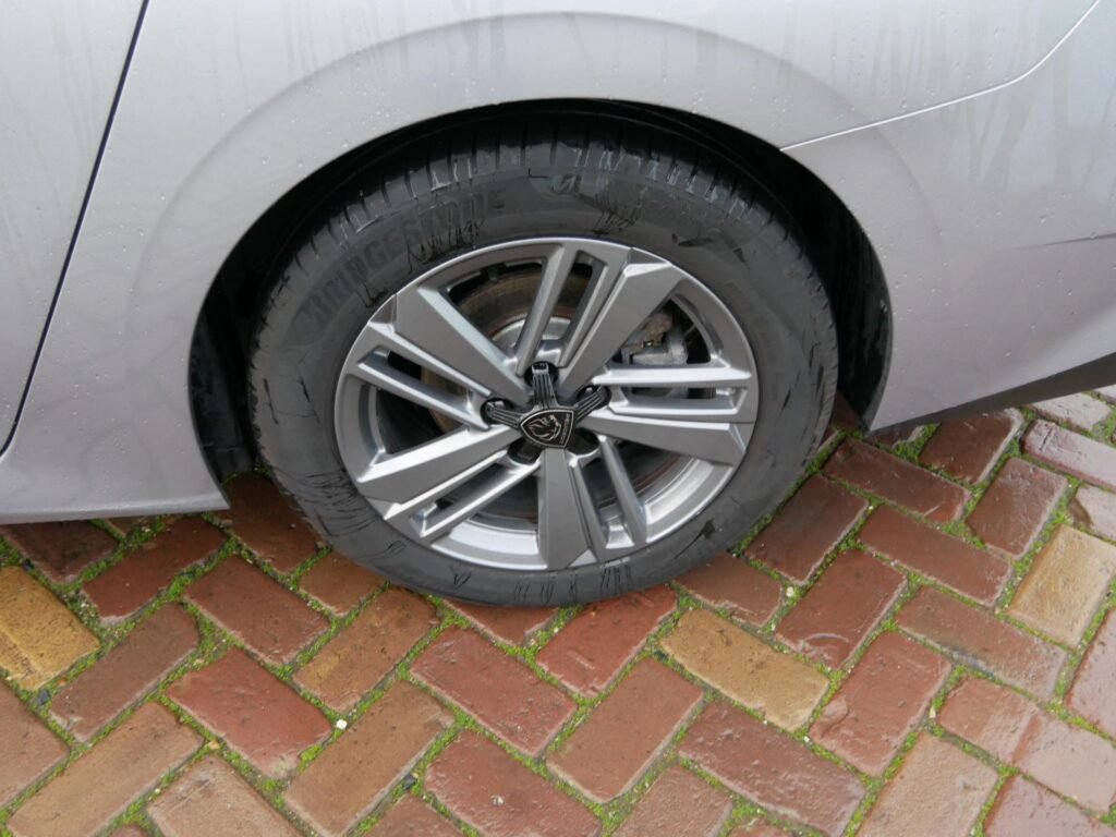 Peugeot 308 – 12
