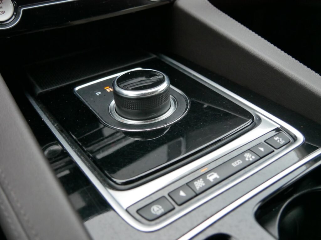 Jaguar F-PACE – 23