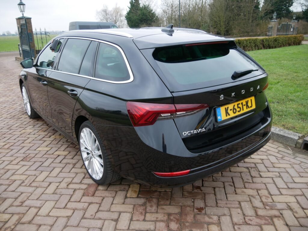Škoda Octavia – 10