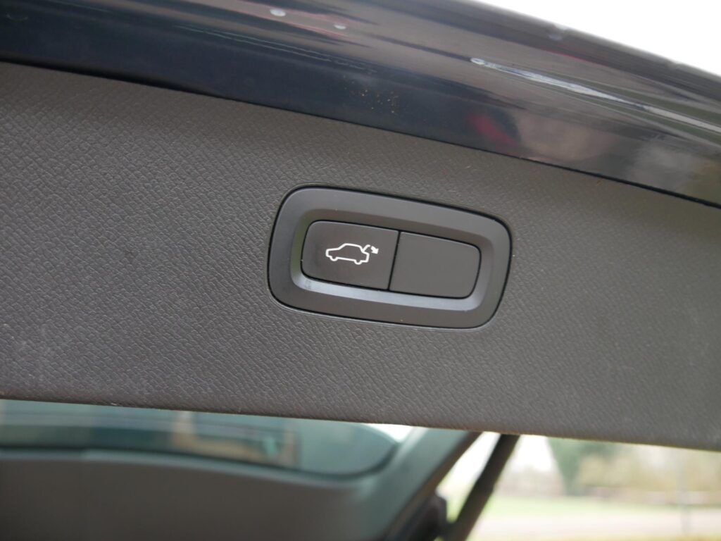 Volvo XC90 – 12