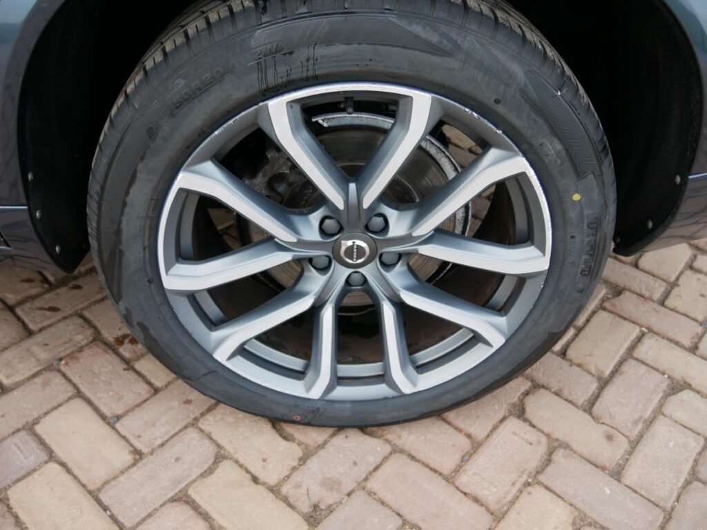 Volvo XC90 – 14