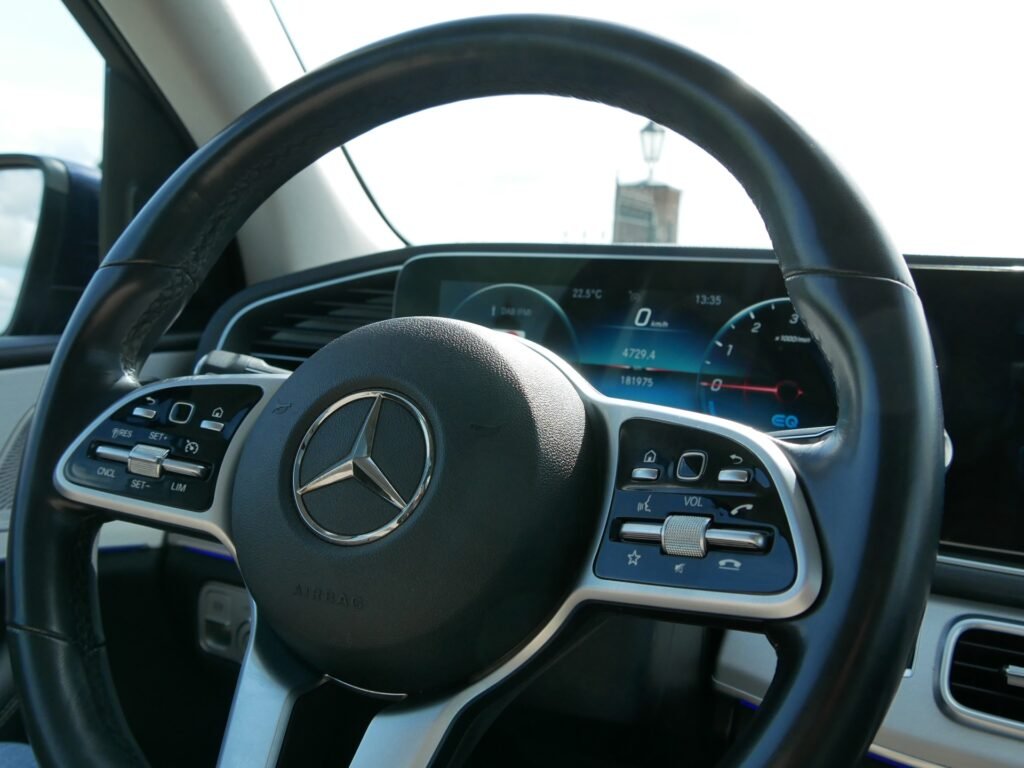 Mercedes-Benz GLE – 24
