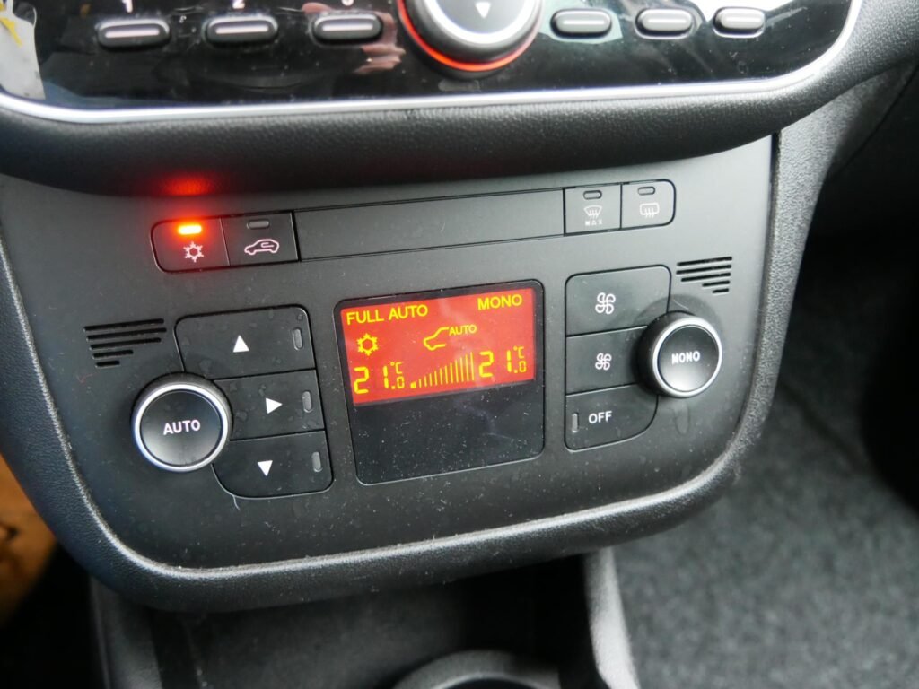 Fiat Punto – 19