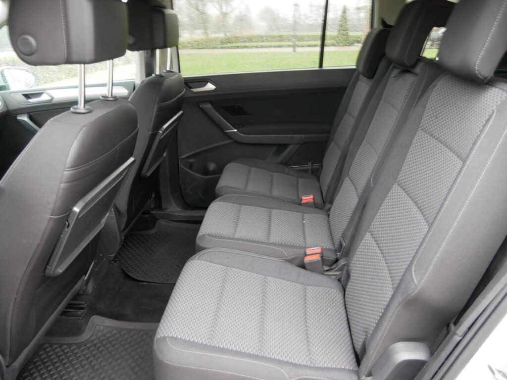 Volkswagen Touran – 11
