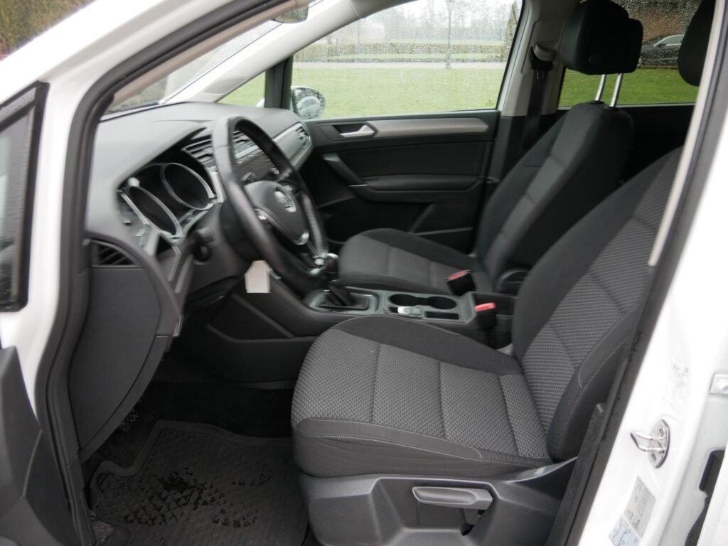 Volkswagen Touran – 14