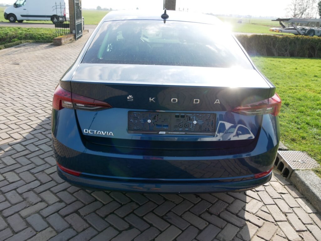 Škoda Octavia – 8