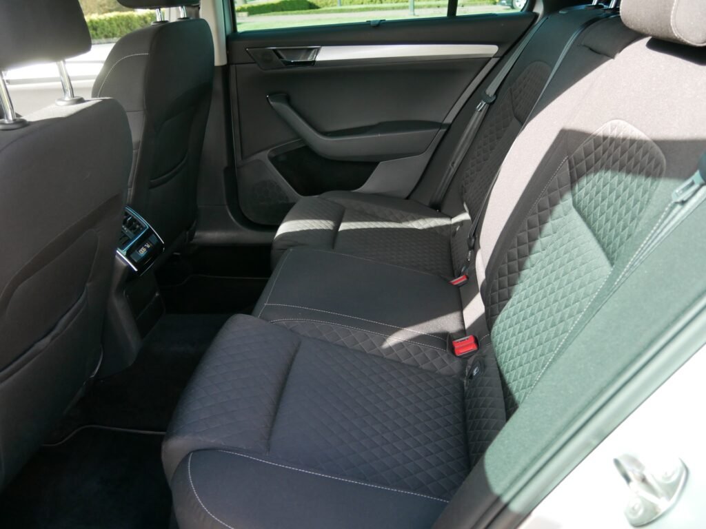 Škoda Superb – 13