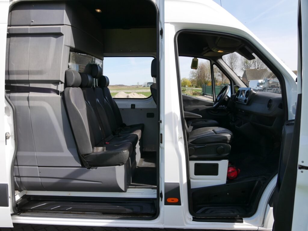 Mercedes-Benz Sprinter – 7