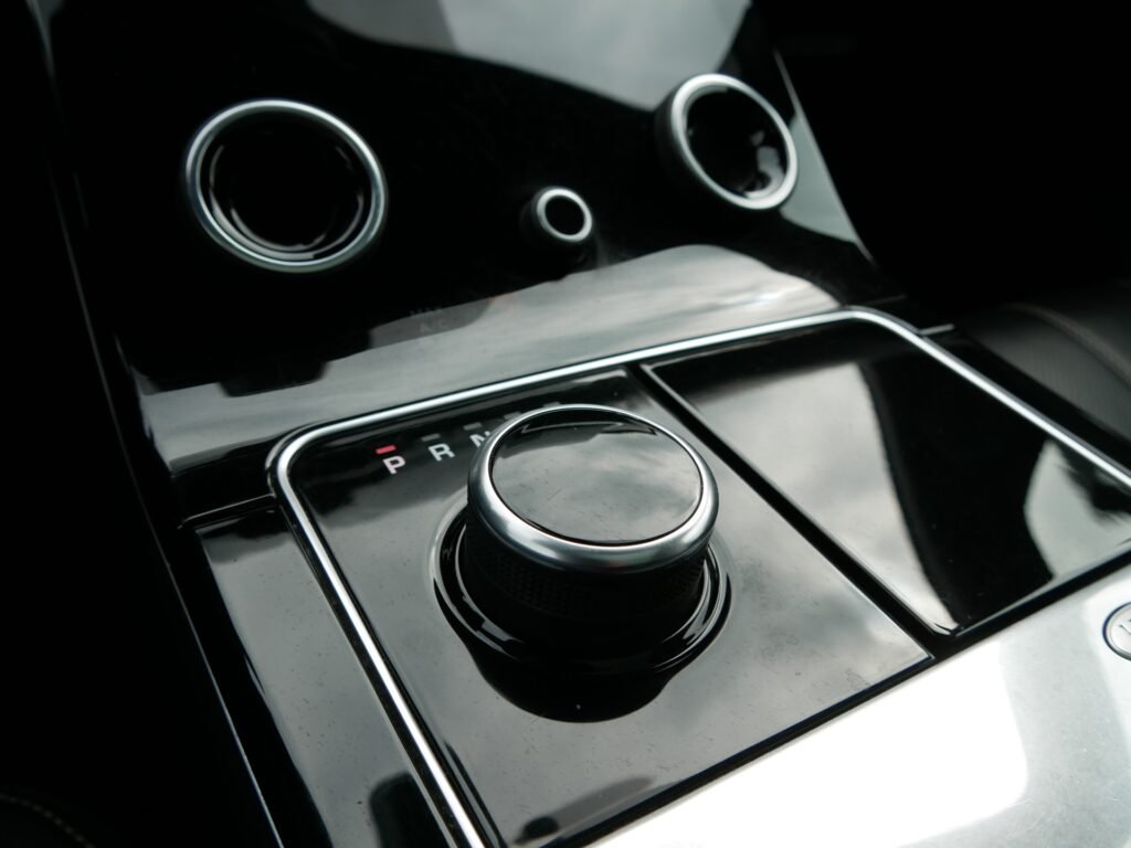 Land Rover Range Rover Velar – 24