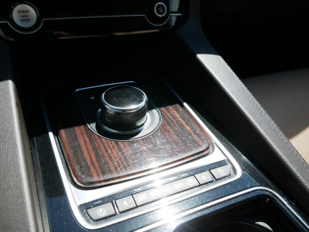 Jaguar F-PACE – 23