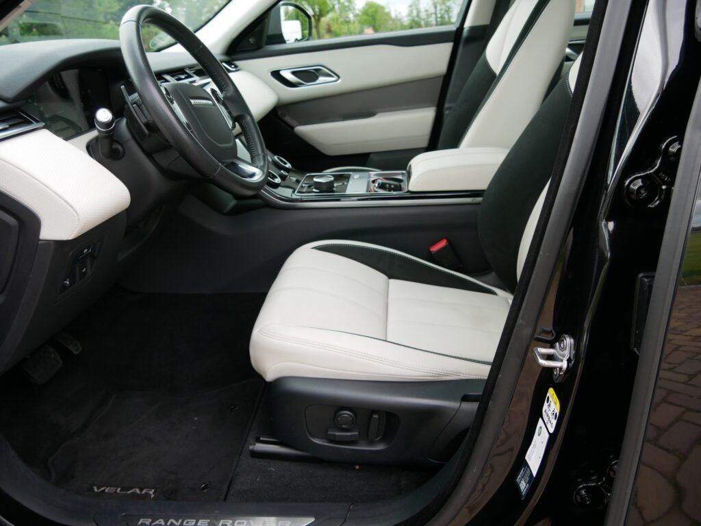 Land Rover Range Rover Velar – 18