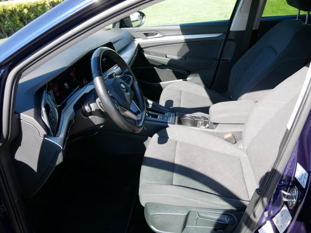 Volkswagen Golf – 16