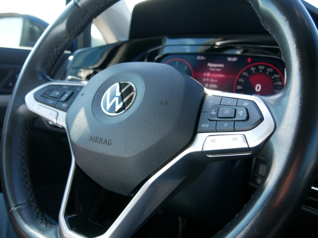 Volkswagen Golf – 19
