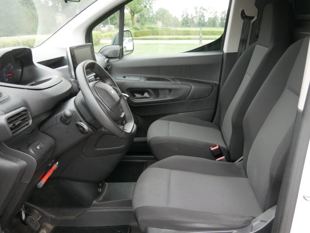 Peugeot Partner – 12