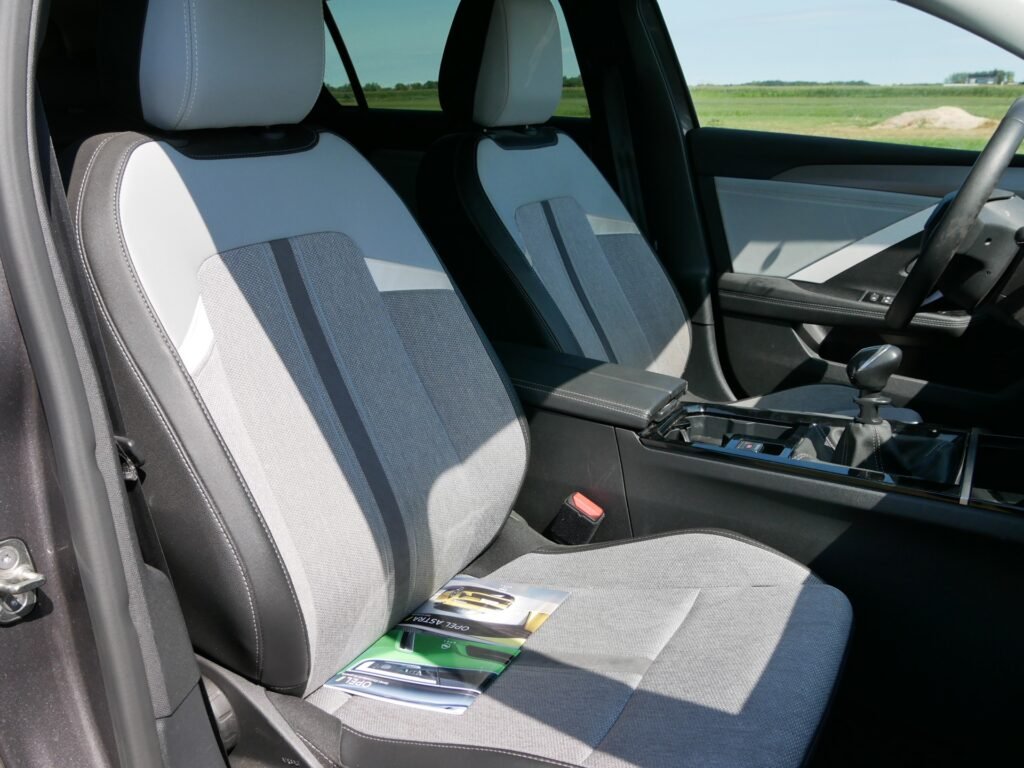 Opel Astra – 11