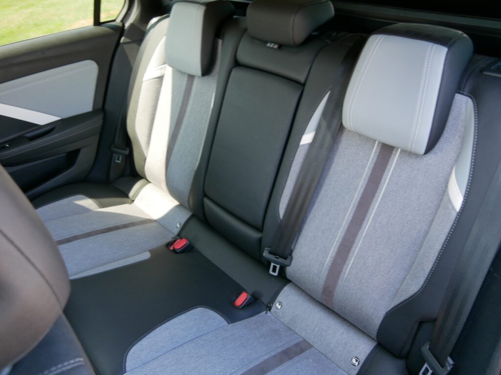 Opel Astra – 13