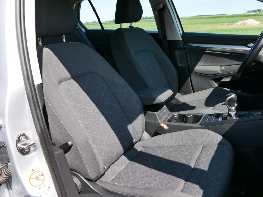Volkswagen Golf – 11