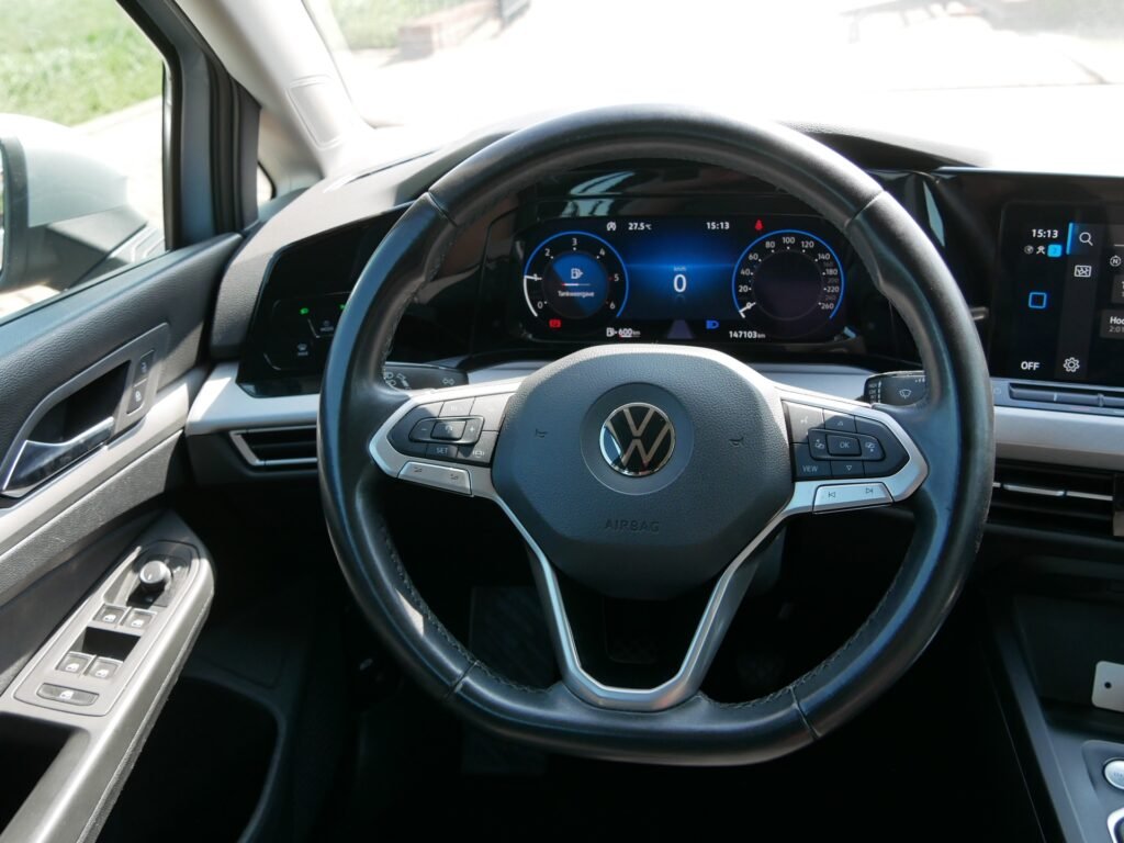 Volkswagen Golf – 19