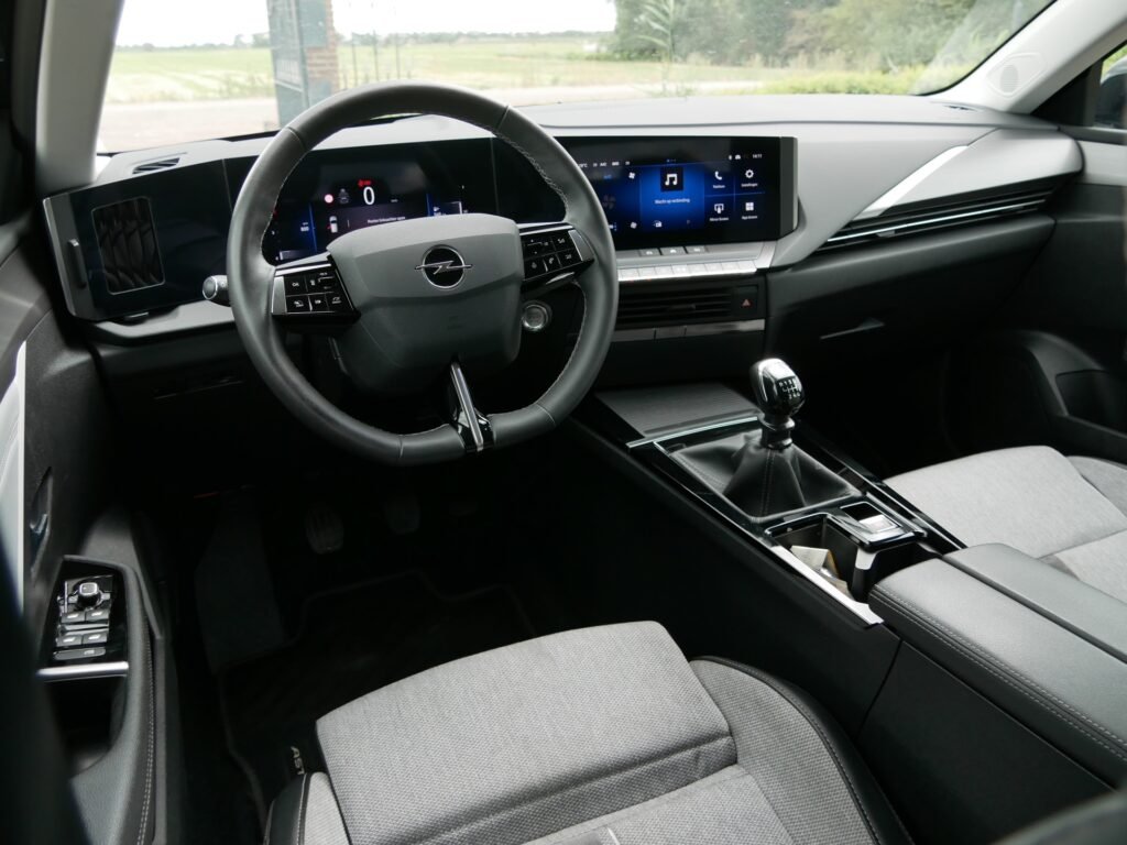Opel Astra – 17