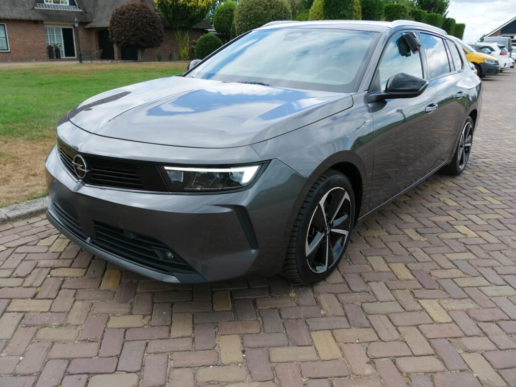 Opel Astra – 4