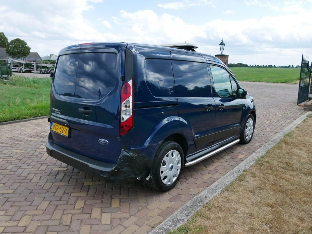 Ford Transit Connect – 7