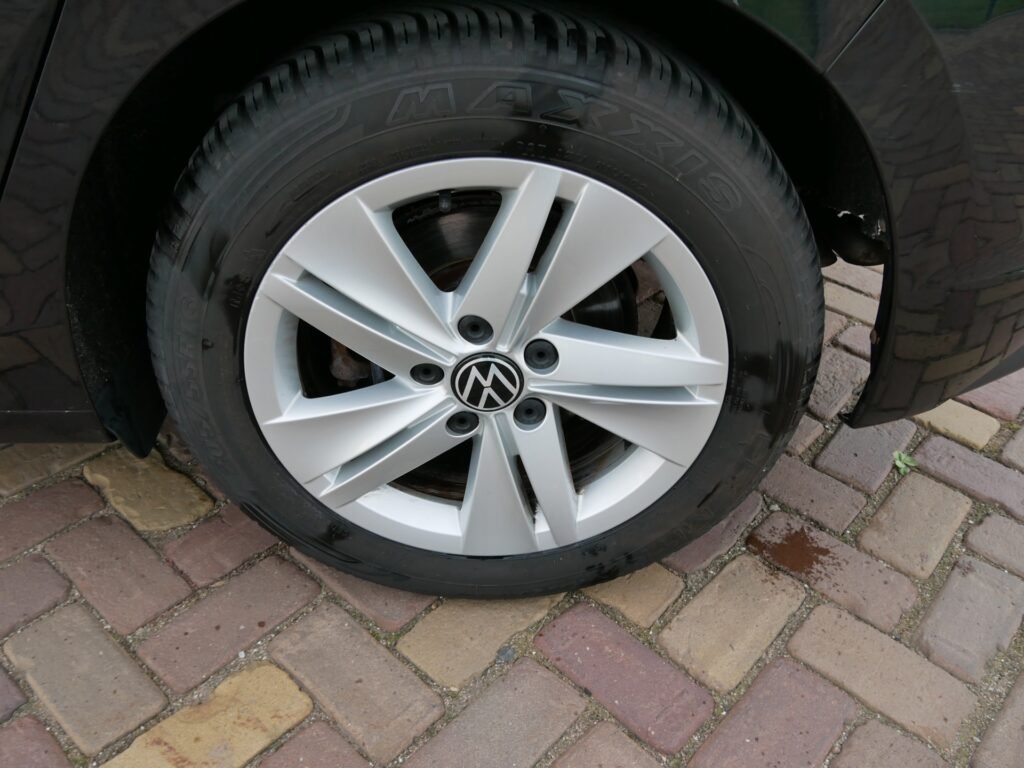 Volkswagen Golf – 11