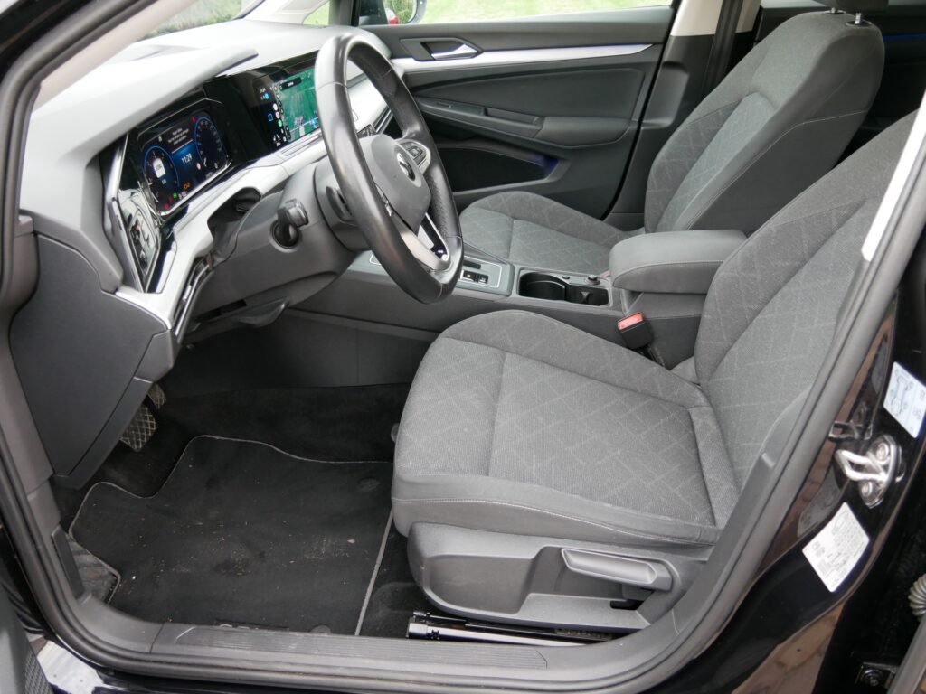 Volkswagen Golf – 14