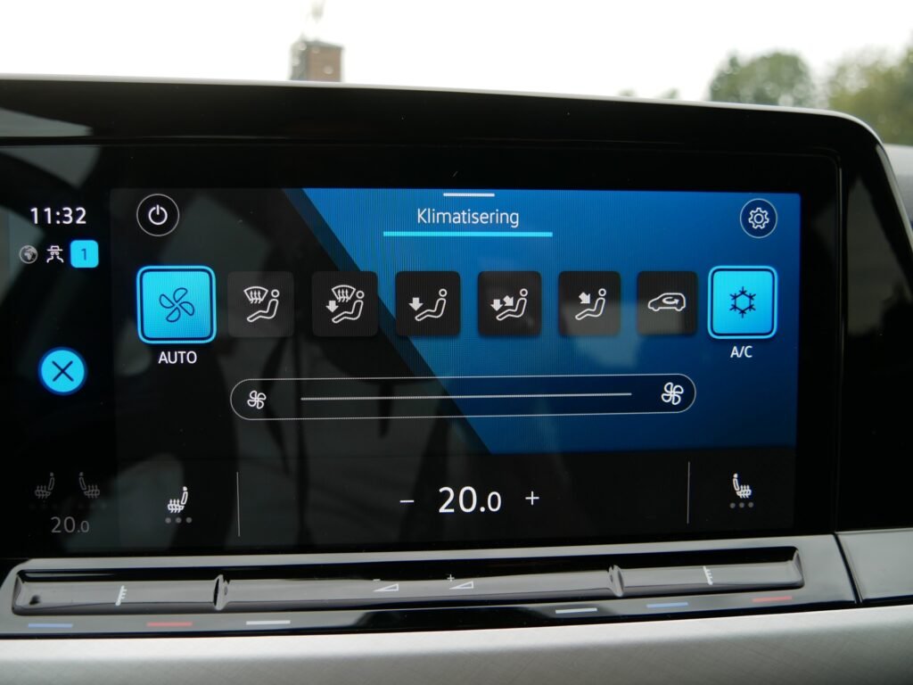 Volkswagen Golf – 23