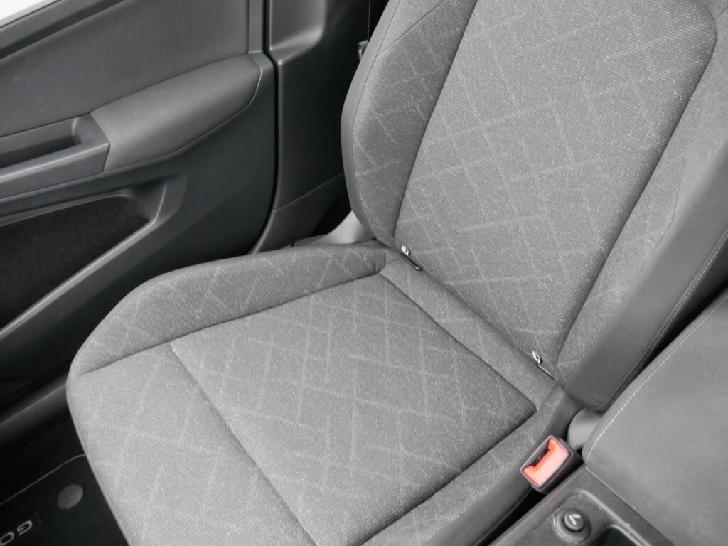 Volkswagen Golf – 25