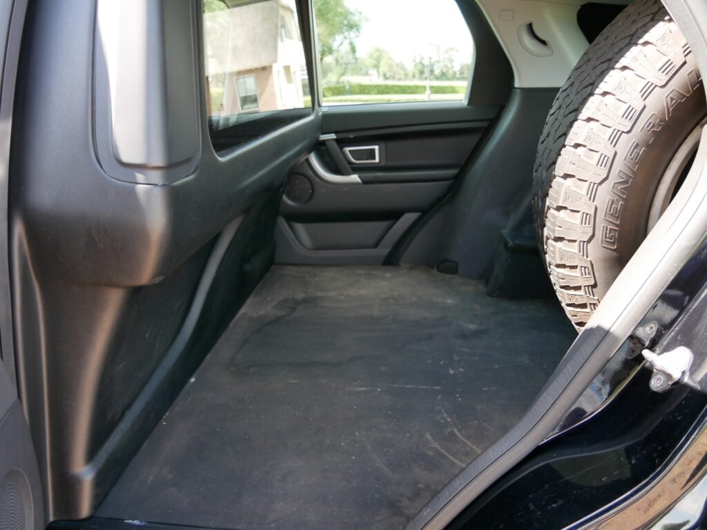 Land Rover Discovery Sport – 13