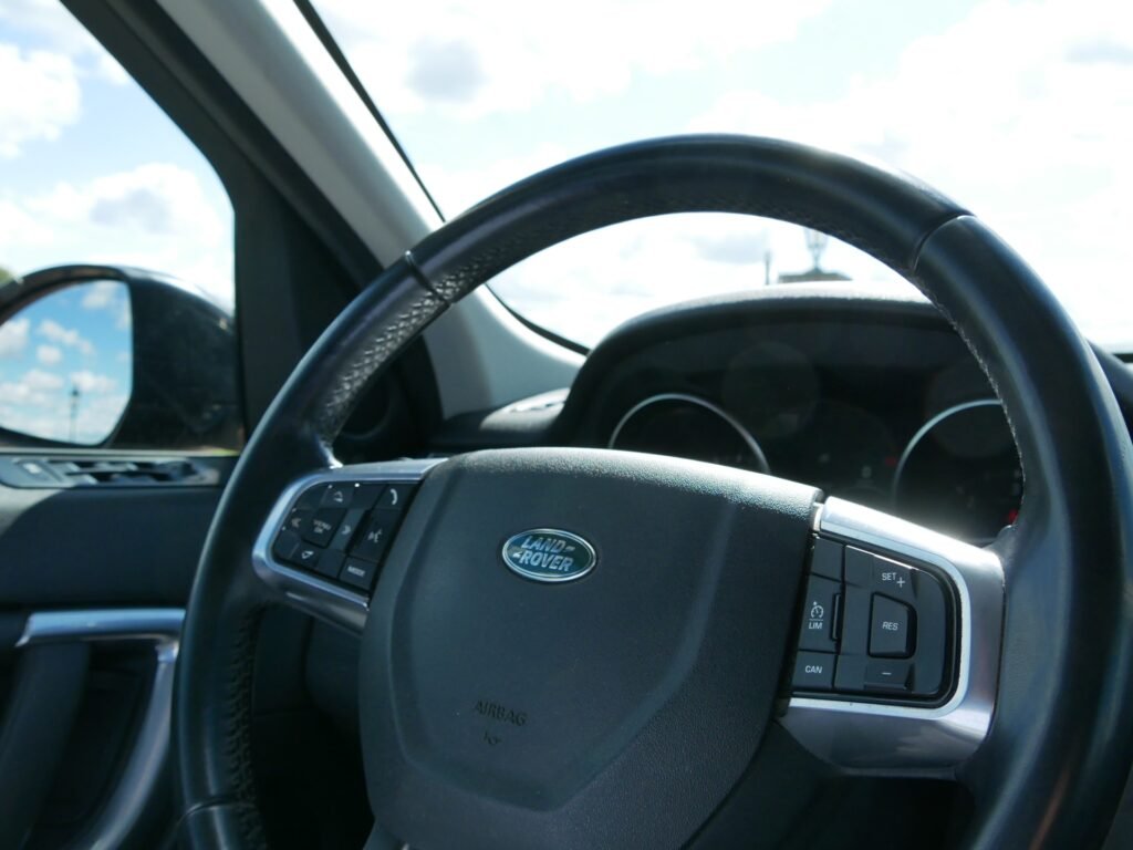 Land Rover Discovery Sport – 18