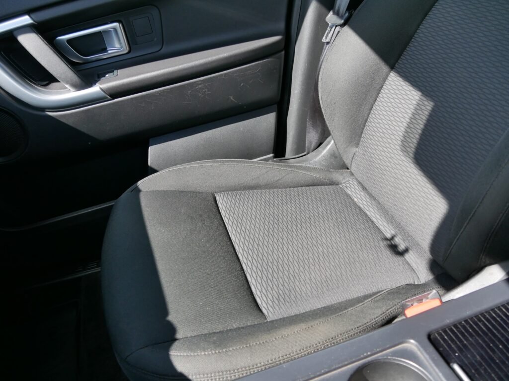 Land Rover Discovery Sport – 25