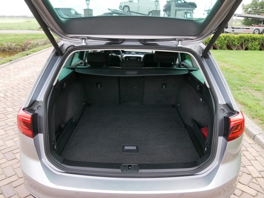 Volkswagen Passat – 16