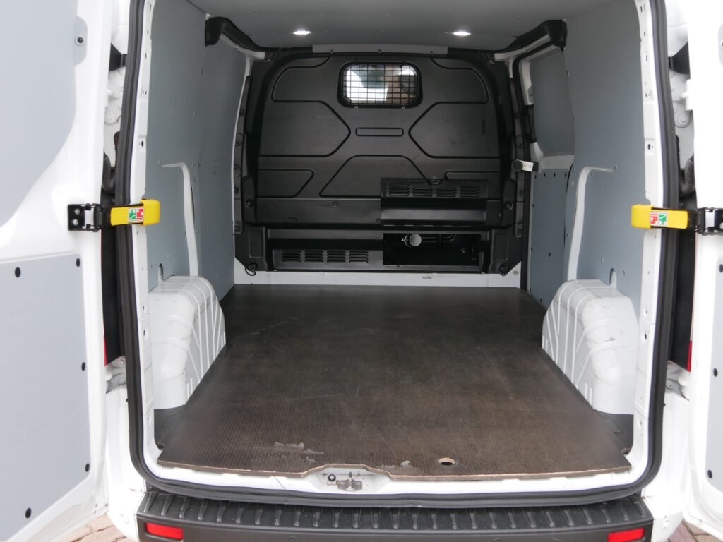 Ford Transit Custom – 10