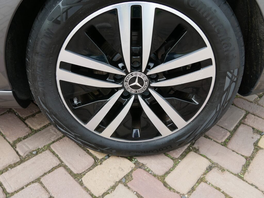 Mercedes-Benz CLA – 13