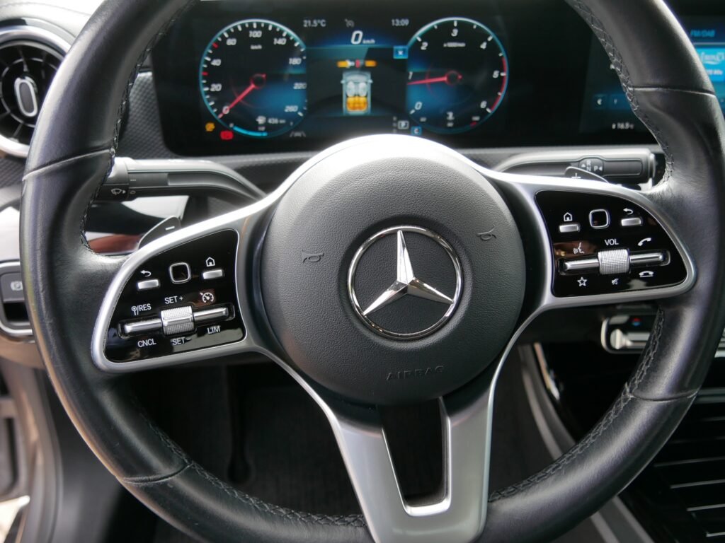 Mercedes-Benz CLA – 18