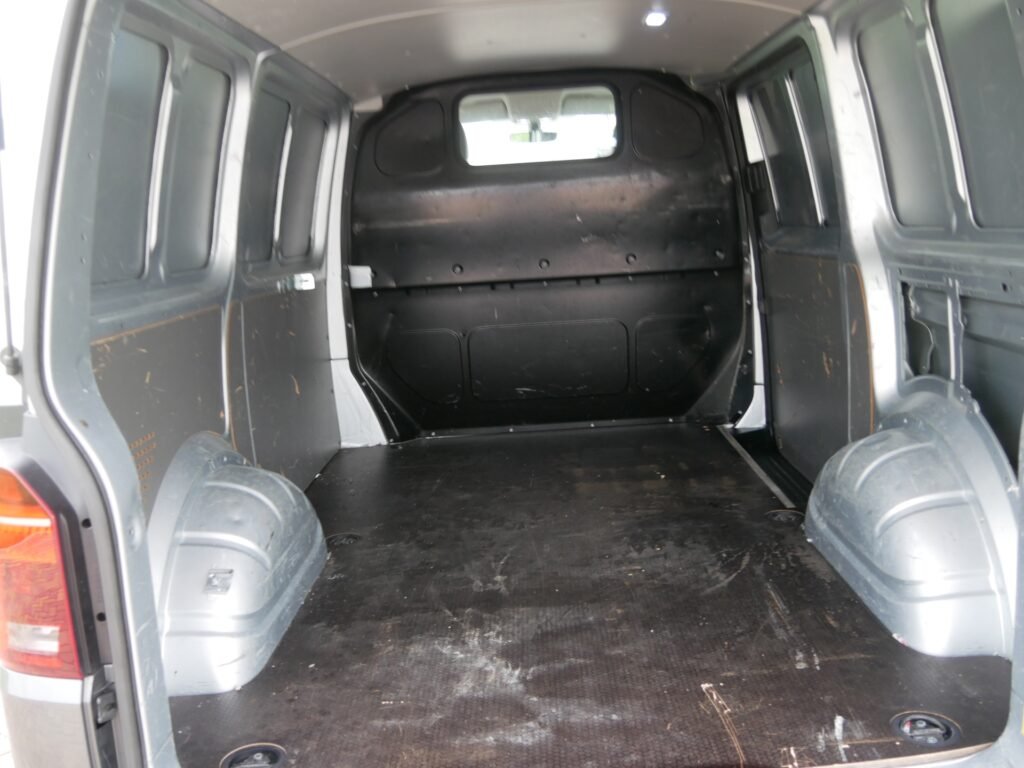 Volkswagen Transporter – 12